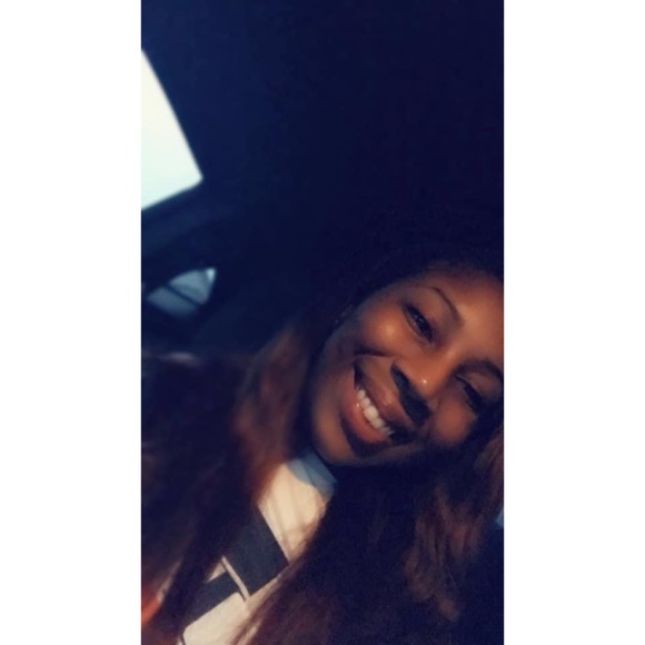 💎Meet Your Posher💎 - Picture 2 of 2